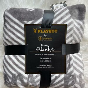 🆕 Playboy Zebra Print Microplush Blanket Every Bunny Loves Some Bunny Gray/White